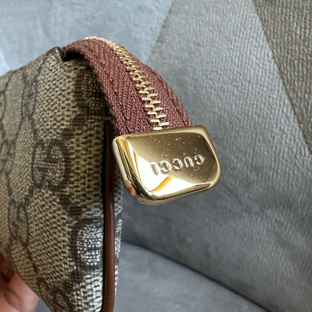 NWT AUTHENTIC Gucci Monogram Key Pouch - Picture 6 of 13